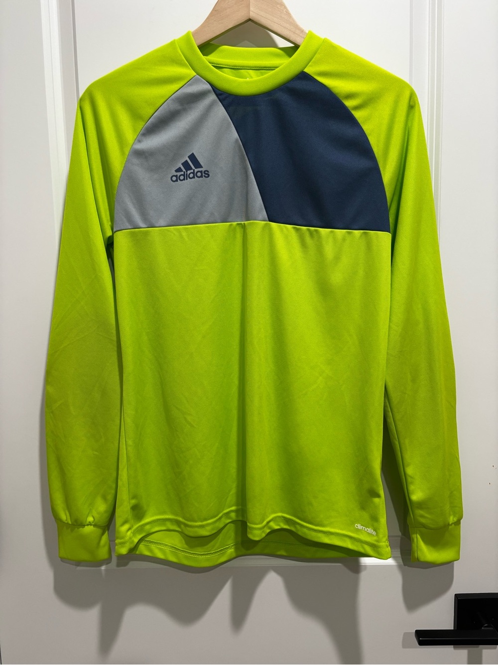 Adidas Assita 17 Goalkeeper Jersey, Size XL, Climalite